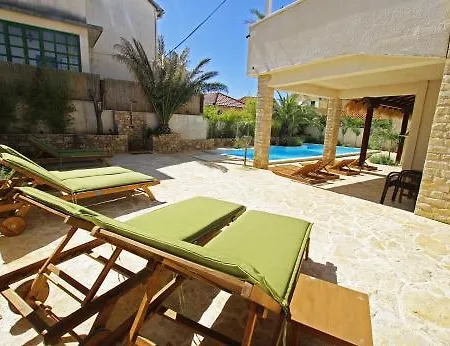 Διαμέρισμα New- With Sauna&jacuzzi 2025