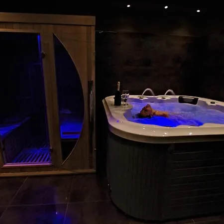 Διαμέρισμα New- With Sauna&jacuzzi 2025 Μούρτερ